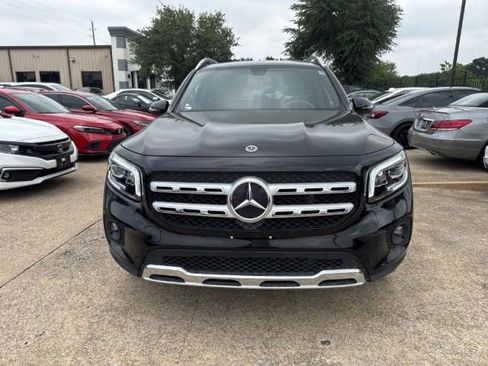 Used 2021 Mercedes-Benz GLB 250 4MATIC image 7