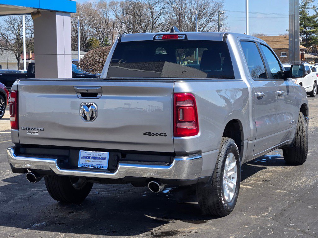 Used 2024 RAM 1500 Laramie AWD/4WD image 12