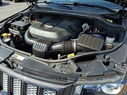 Used 2015 Jeep Grand Cherokee Altitude AWD/4WD image 34