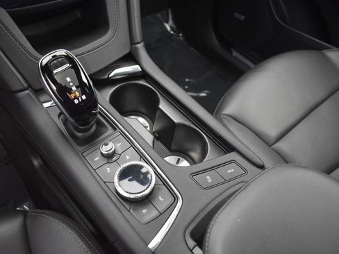 Used 2021 Cadillac XT5 Premium Luxury image 19