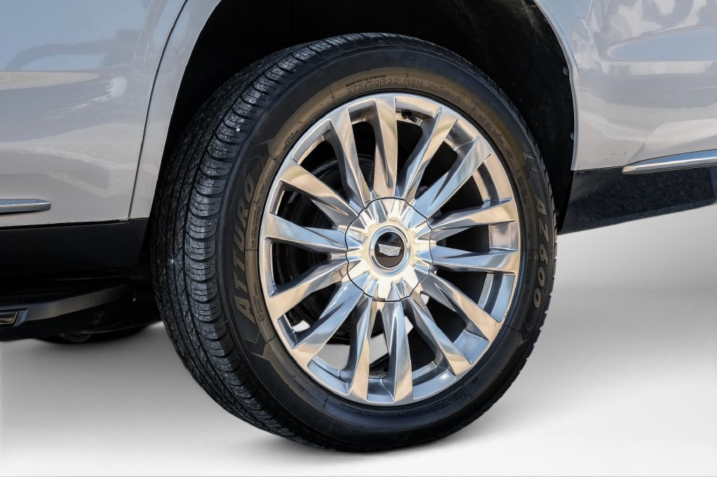 Used 2022 Cadillac Escalade Premium Luxury AWD/4WD image 60