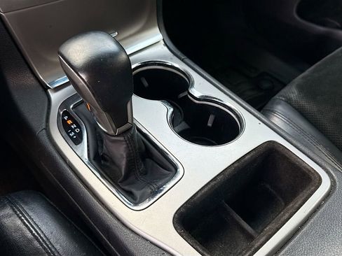 Used 2018 Jeep Grand Cherokee Altitude image 18