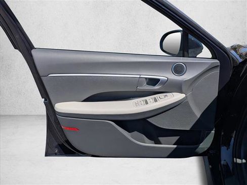 New 2026 Hyundai Sonata SE FWD image 21