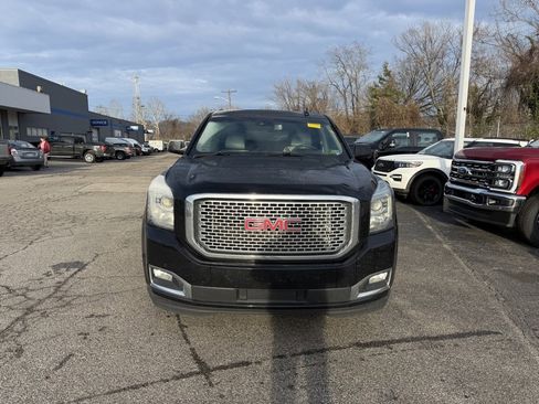 Used 2016 GMC Yukon Denali w/ Open Road Package image 4