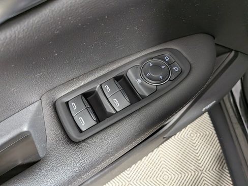 Certified 2023 Cadillac XT5 Luxury w/ LPO, Floor Liner Package image 13