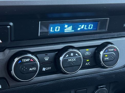 Certified 2023 Toyota Tacoma TRD Sport AWD/4WD image 19