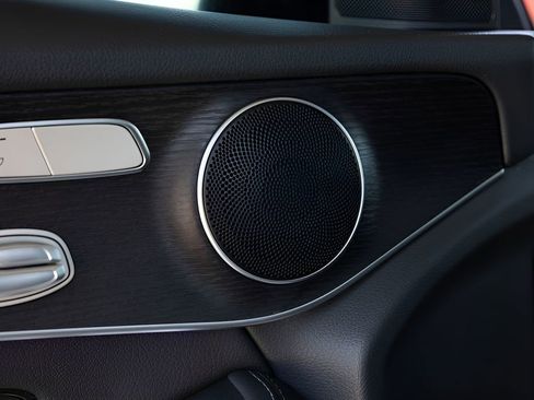 Used 2022 Mercedes-Benz GLC 300 4MATIC image 38