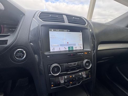 Used 2019 Ford Explorer XLT w/ Equipment Group 201A image 18