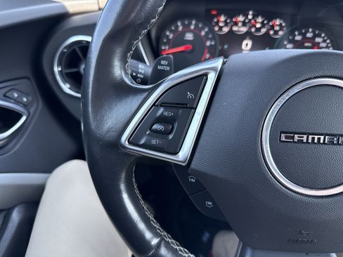 Used 2018 Chevrolet Camaro SS RWD image 18