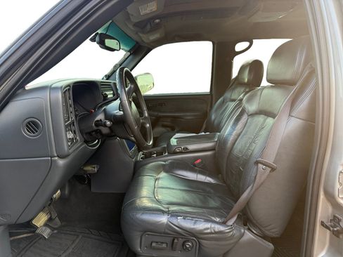 Used 2002 Chevrolet Silverado 2500 LT AWD/4WD image 9