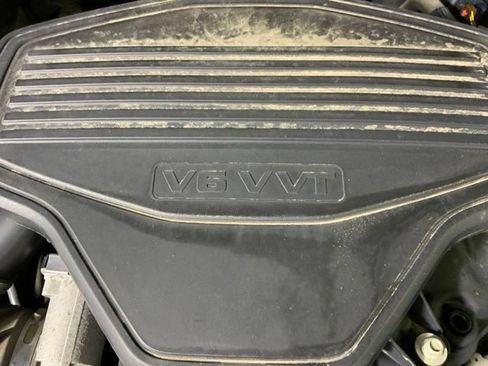 Used 2018 GMC Acadia Denali w/ Technology Package AWD/4WD image 44