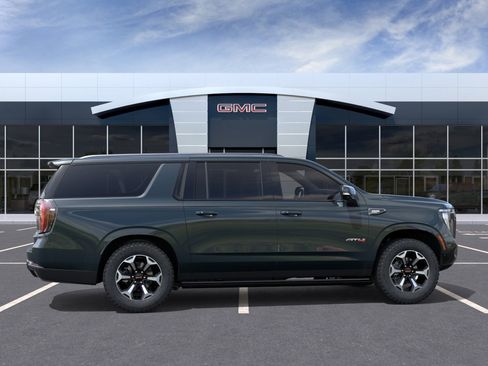 New 2026 GMC Yukon XL AT4 AWD/4WD image 6