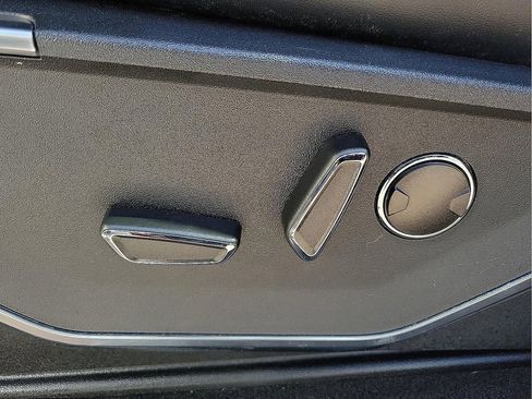 Used 2023 Ford F150 Raptor w/ Raptor Carbon Fiber Package image 15