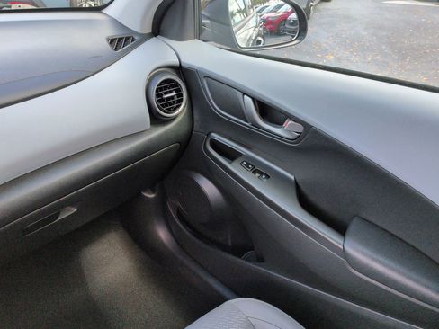 Used 2020 Hyundai Kona Ultimate image 17