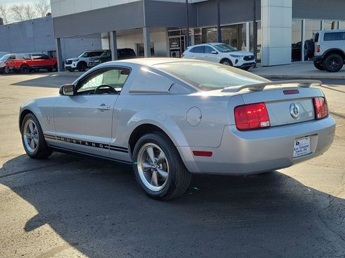 Used 2005 Ford Mustang Coupe image 6