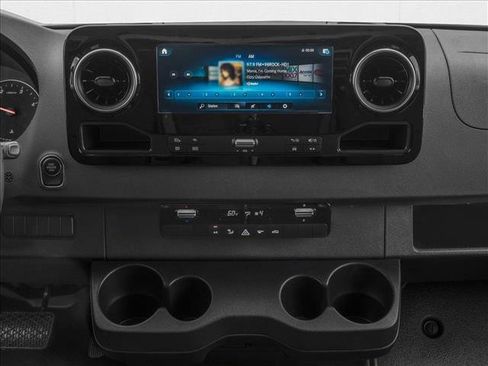 New 2025 Mercedes-Benz Sprinter 2500 image 7