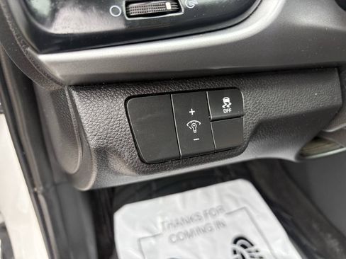 Used 2022 Kia Rio S FWD image 11