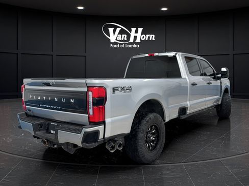 Used 2023 Ford F250 Platinum AWD/4WD image 7