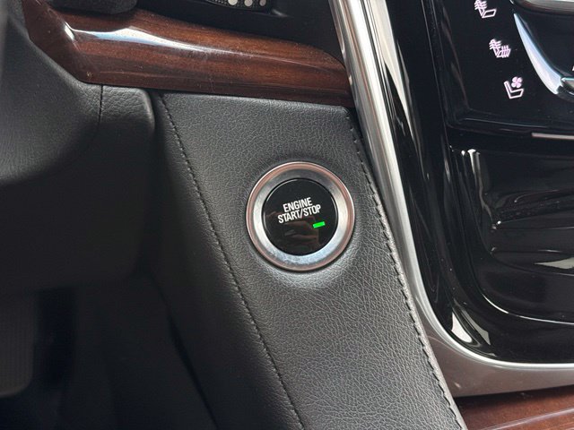 Used 2019 Cadillac Escalade Luxury AWD/4WD image 30