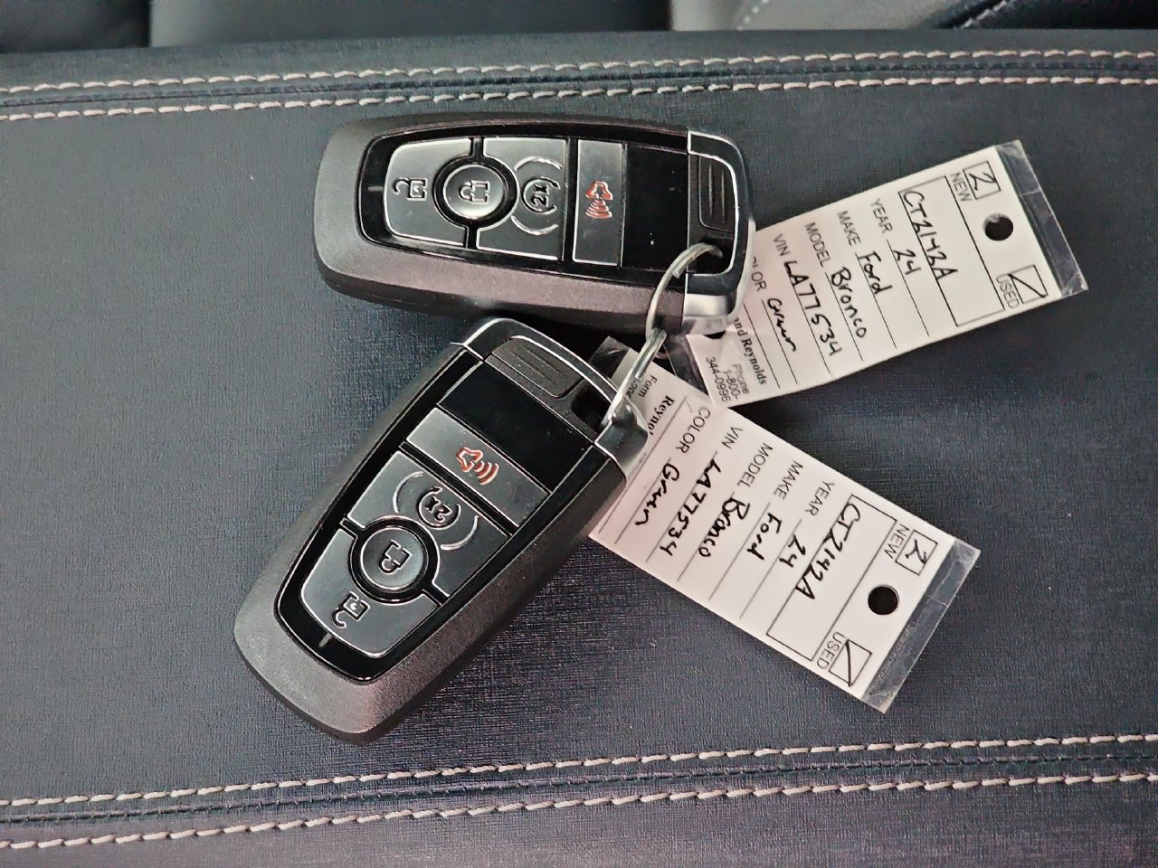 Used 2024 Ford Bronco Outer Banks AWD/4WD image 39