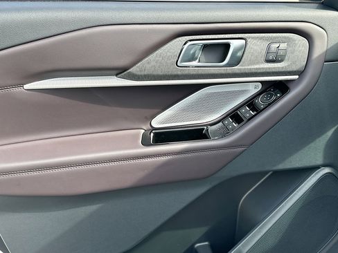 New 2026 Ford Explorer Platinum RWD image 13