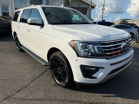 Used 2020 Ford Expedition Max XLT w/ Equipment Group 202A AWD/4WD image 5