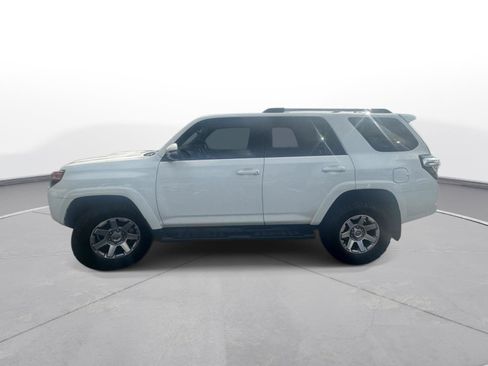 Used 2016 Toyota 4Runner Trail AWD/4WD image 9