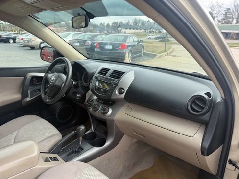 Used 2007 Toyota RAV4 2WD image 14