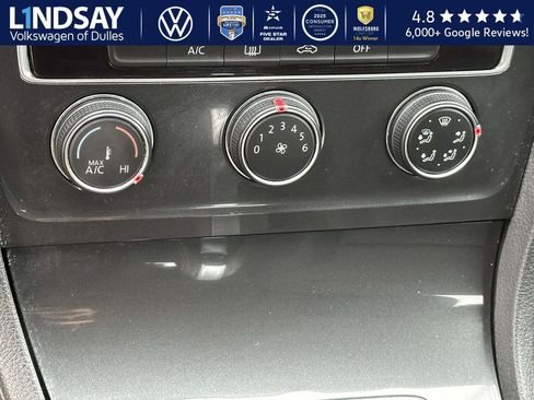 Used 2018 Volkswagen Golf S image 17