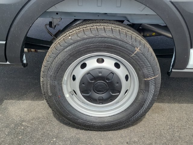New 2026 Ford Transit 250 148 Medium Roof w/ Load Area Protection Package RWD image 5