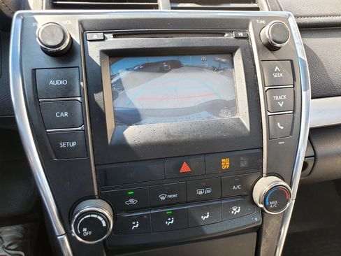Used 2017 Toyota Camry SE w/ Moonroof Package FWD image 44