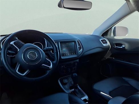 Used 2018 Jeep Compass Latitude w/ Popular Equipment Group image 11