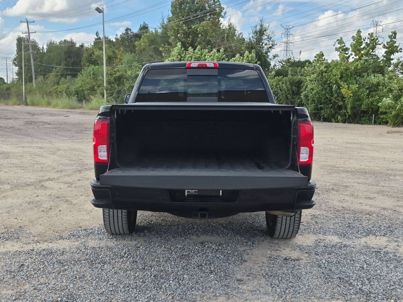 Used 2017 Chevrolet Silverado 1500 LTZ Z71 w/ LTZ Plus Package AWD/4WD image 4