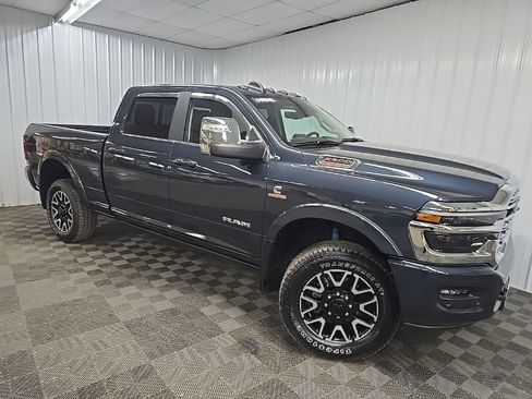 Used 2025 RAM 2500 Limited AWD/4WD image 7
