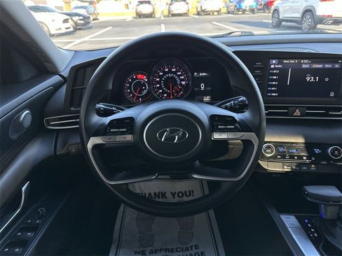 Used 2023 Hyundai Elantra SEL w/ Preferred Accessory Package image 14