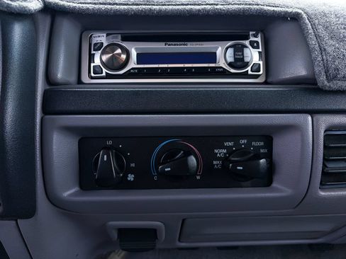 Used 1997 Ford F250 4x4 SuperCab Heavy Duty image 24