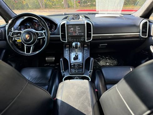 Used 2017 Porsche Cayenne GTS AWD/4WD image 14