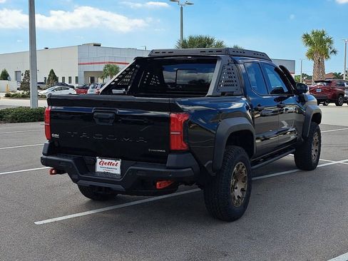 New 2025 Toyota Tacoma Trailhunter image 3
