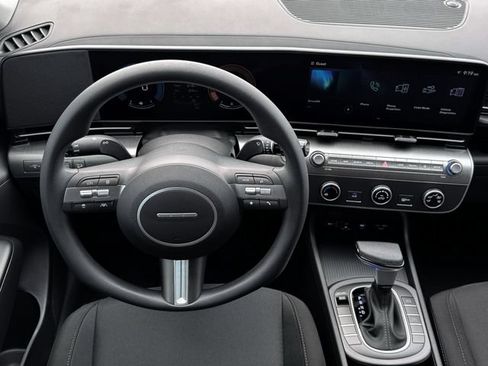 New 2026 Hyundai Kona SE FWD image 17