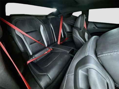 Used 2023 Chevrolet Camaro SS RWD image 18