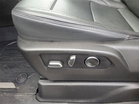 Used 2021 GMC Yukon Denali w/ Denali Ultimate Package image 11