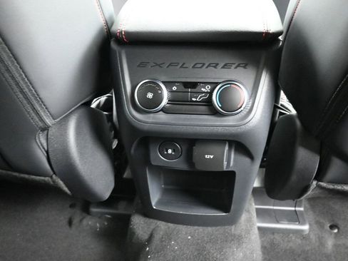 New 2026 Ford Explorer ST-Line w/ ST-Line Street Pack image 27