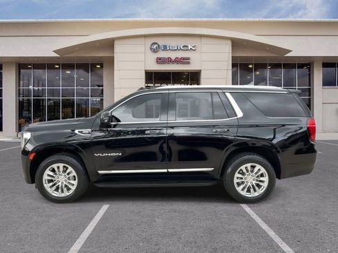 Certified 2023 GMC Yukon SLT w/ SLT Luxury Package RWD image 12