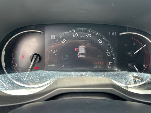 Used 2022 Toyota RAV4 Limited FWD image 27