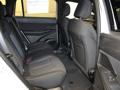 New 2026 Jeep Cherokee Laredo AWD/4WD image 35