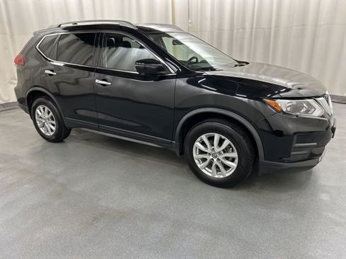 Used 2018 Nissan Rogue SV w/ Premium Package image 1