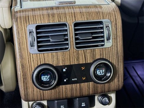 Used 2019 Land Rover Range Rover Long Wheelbase Supercharged image 27