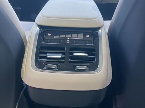 New 2026 Volvo XC90 B5 Core w/ Protection Package Premier image 25