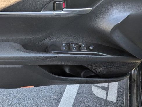 Used 2018 Toyota Camry LE w/ Moonroof Package image 20