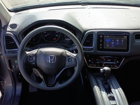 Used 2017 Honda HR-V EX image 12